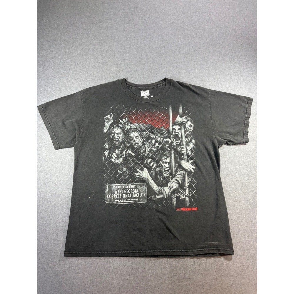 Vintage The Walking Dead Shirt Mens XL Black AMC Zombie Prison Graphic Tee 2014